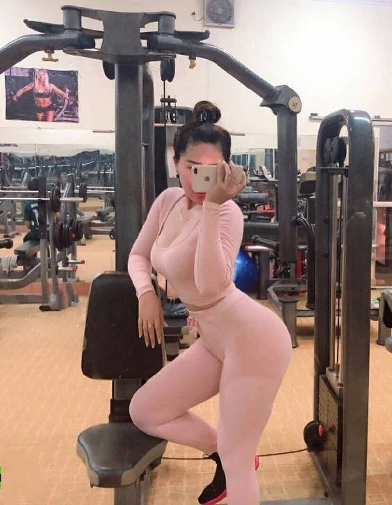 gái xinh khoe mông — ảnh 17