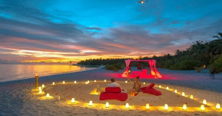 Top 36 ảnh đại diện đẹp với khung cảnh cặp đôi thư giãn trên bãi biển lãng mạn lúc hoàng hôn