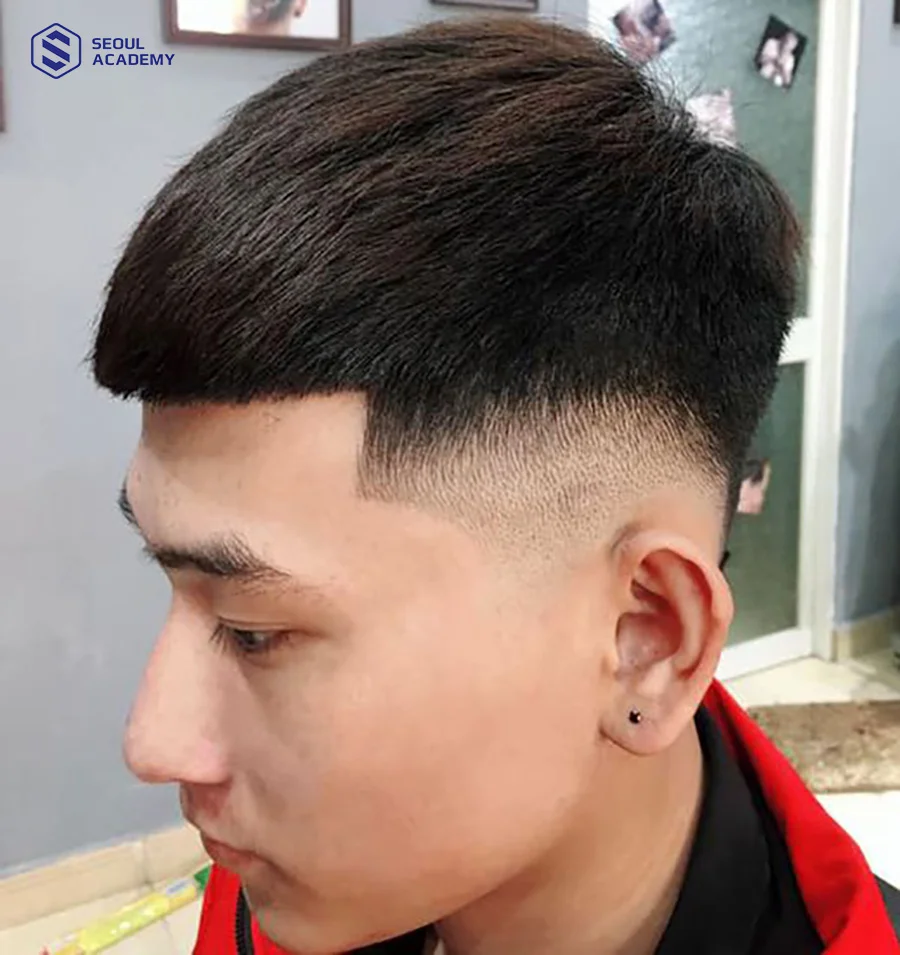 Tóc Mohican là một trong những kiểu tóc ngắn cho nam đẹp