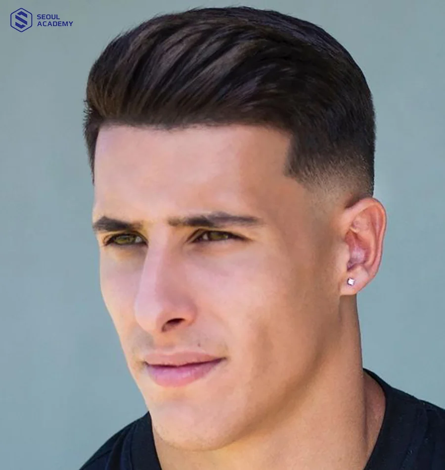 Kiểu tóc nam slick back classic được ưa chuộng trong những năm gần đây