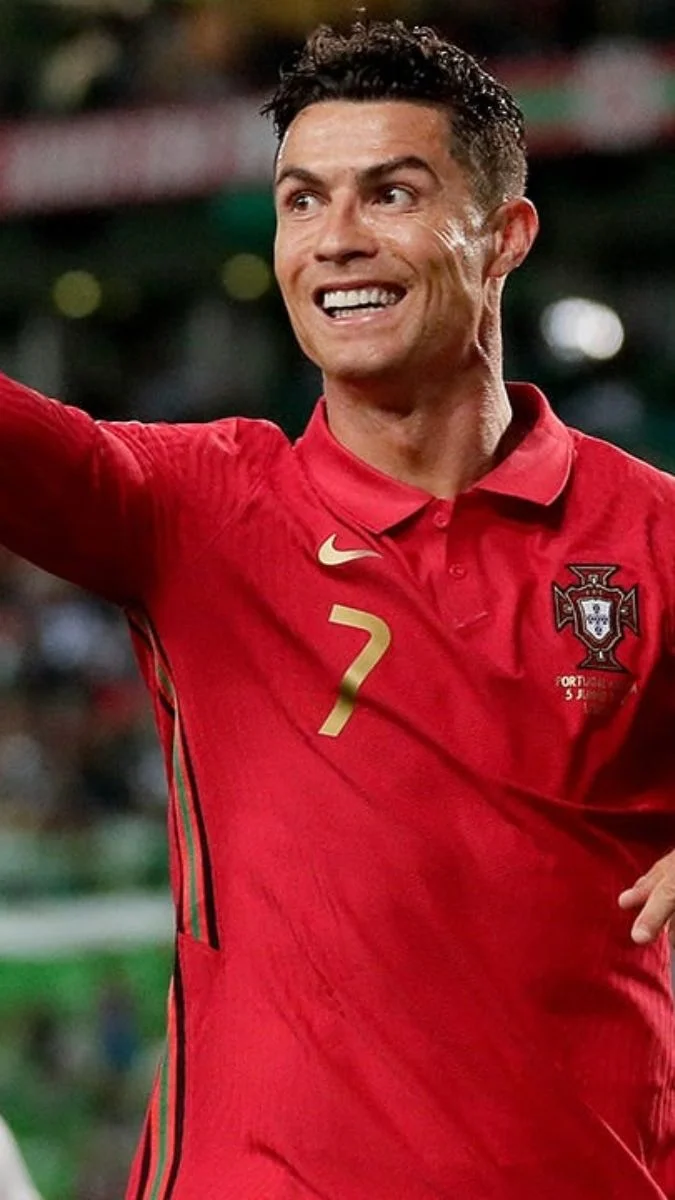 Hình nền Ronaldo ăn mừng