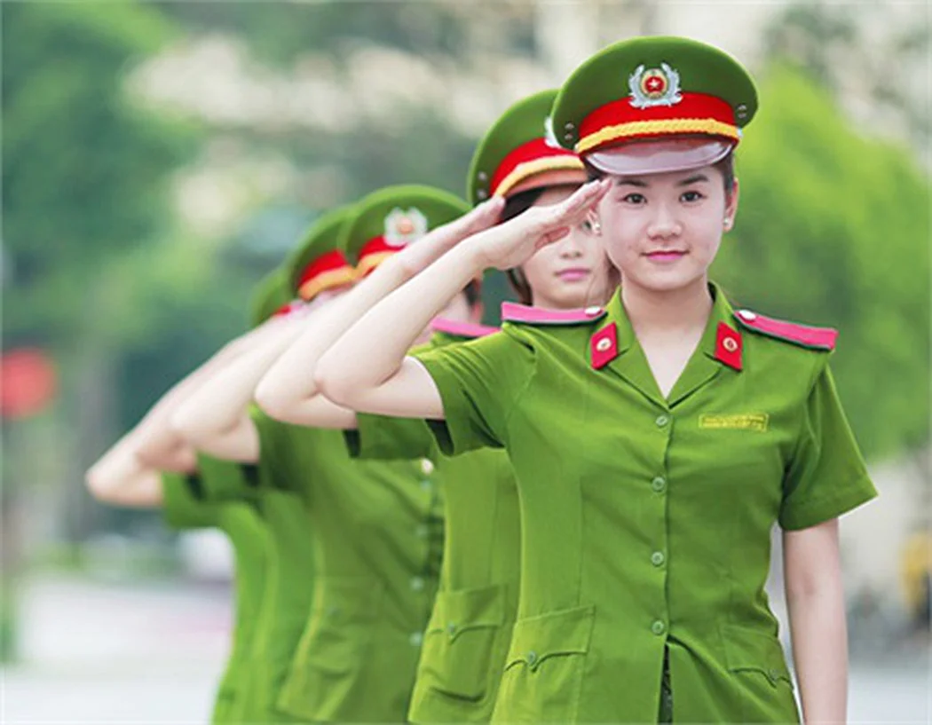 Hình ảnh nữ công an đẹp