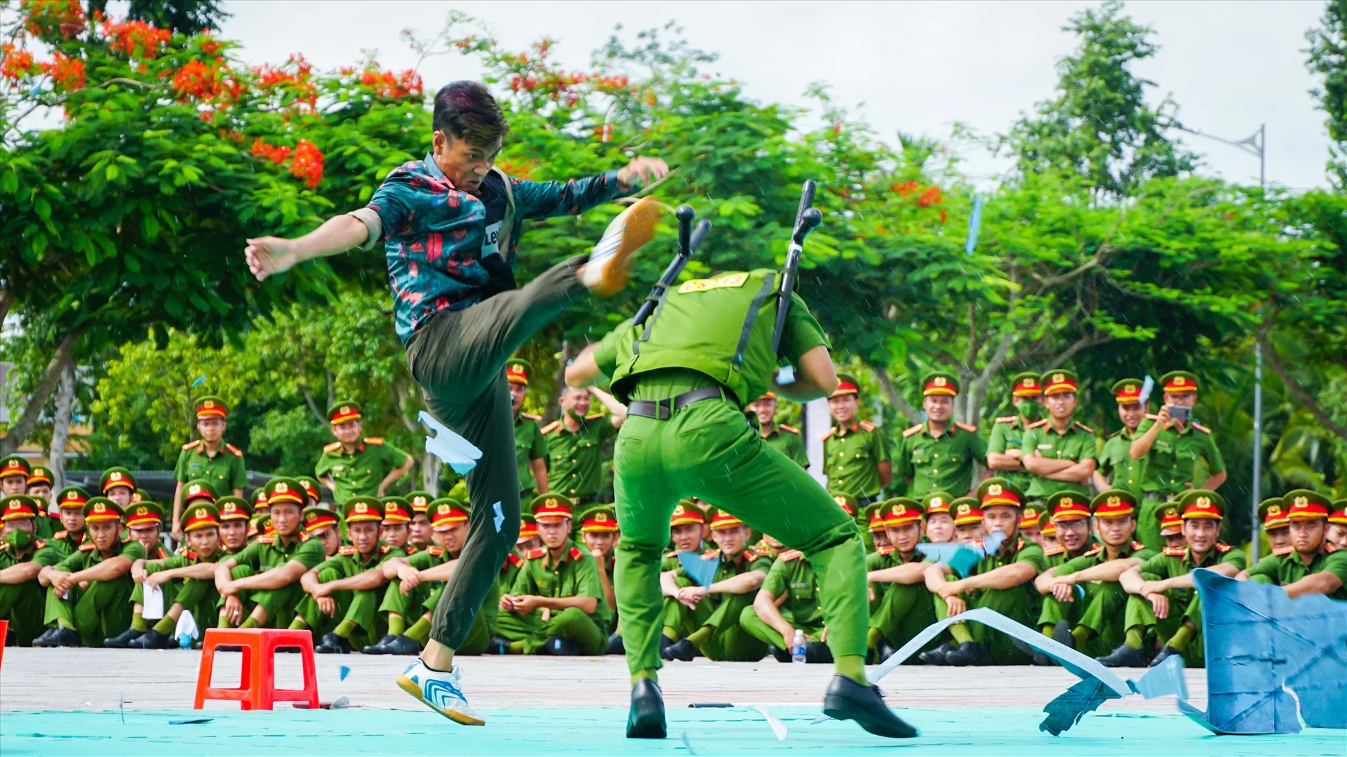 Những hình ảnh "không thể phai" trong một năm của Công an TP. Cần Thơ