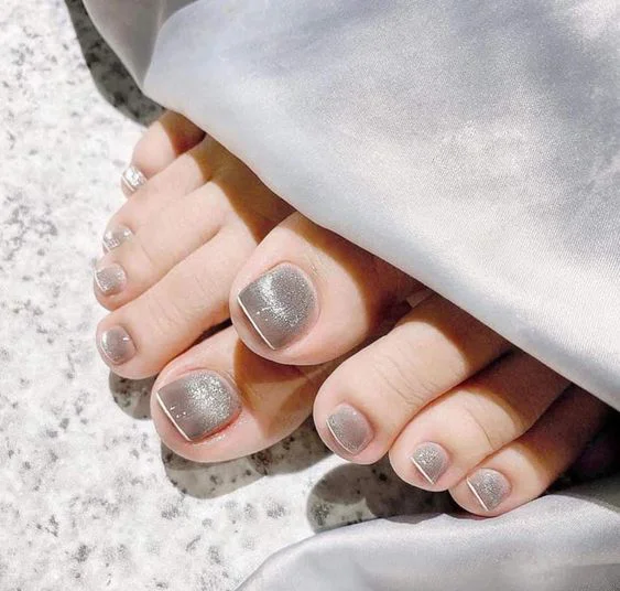 30+ Mẫu nail chân đẹp cho da ngăm giúp sáng da HOT 2026